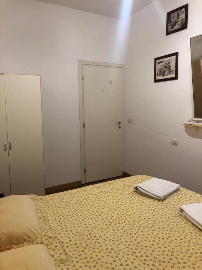 B&B Brezza Marina Сан-Бенедетто-дель-Тронто Екстер'єр фото